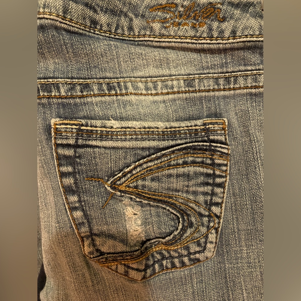 31” inseam, low rise, distressed pant
